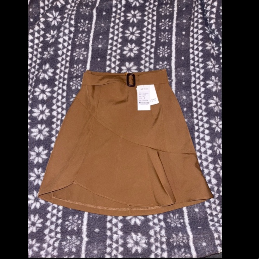 Brown skirt